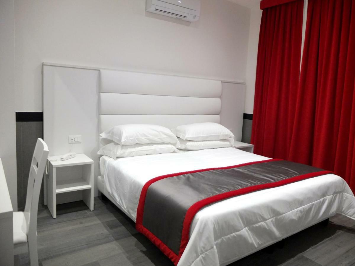 Hotell Astoria Golden Gate 2*